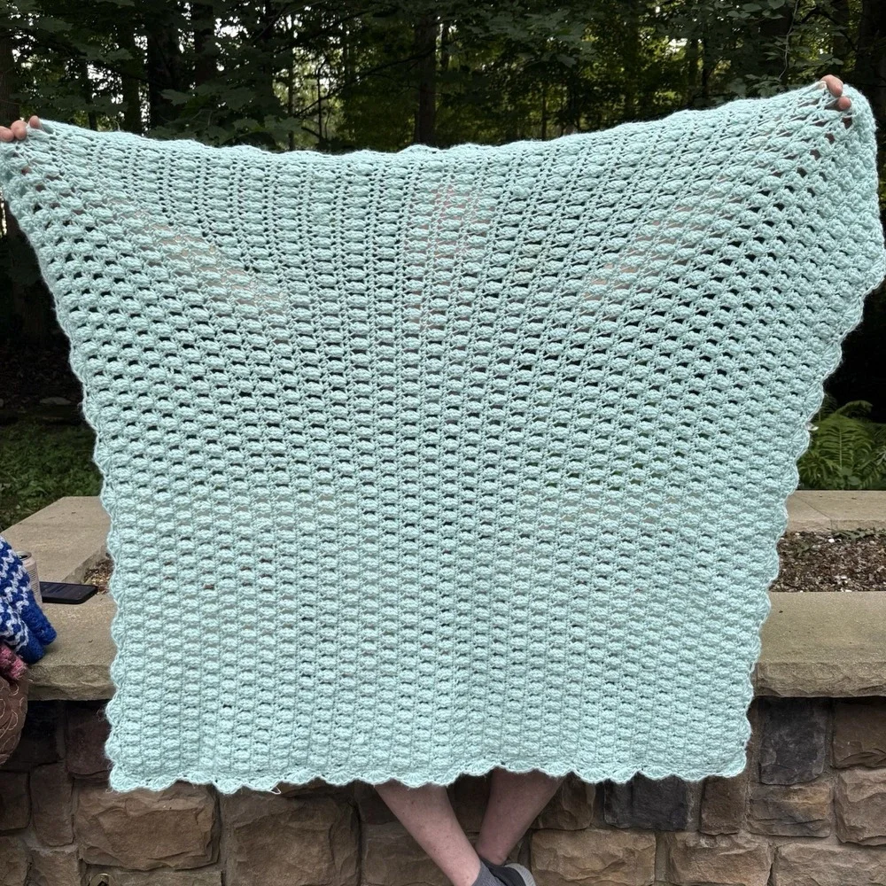 Handmade Crochet Afghan Throw 47x55 Mint Green Puff Stitch Scalloped Edge